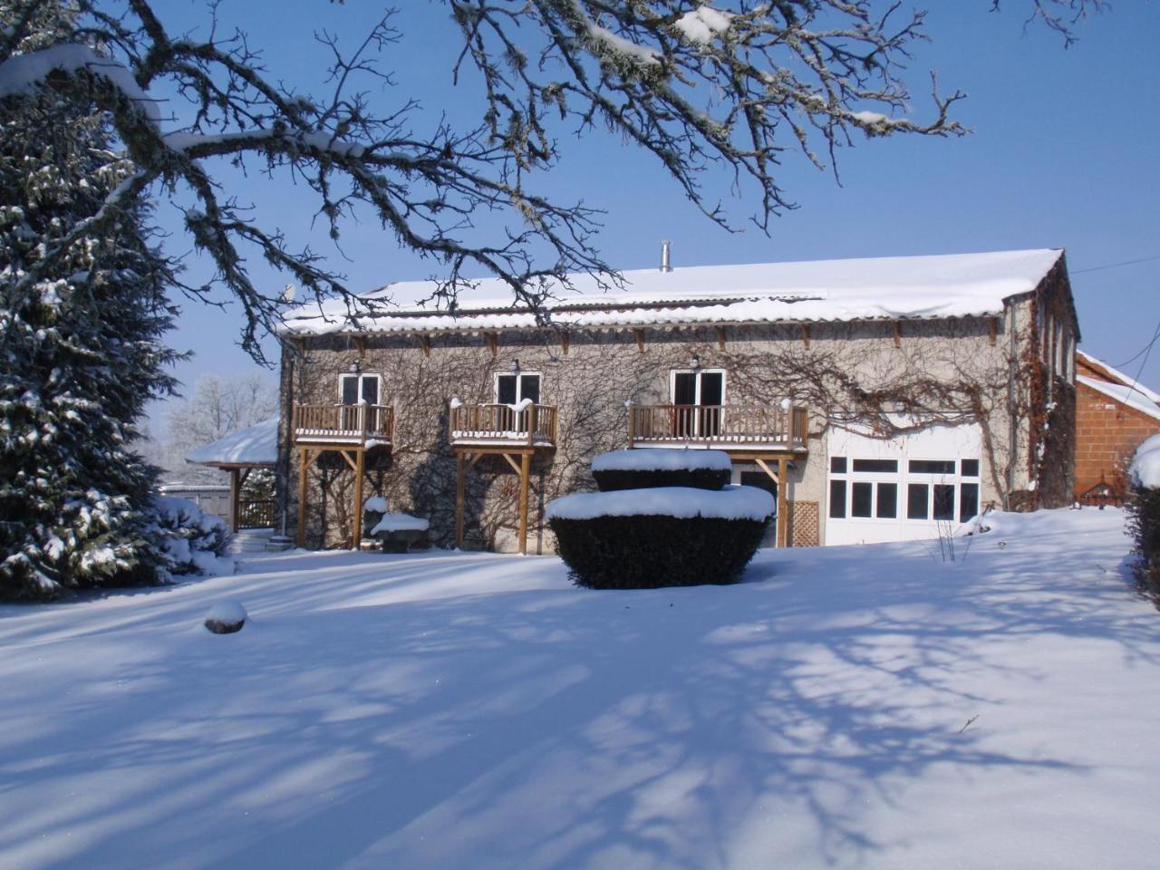 Domaine Des Pecheries Montel-de-Gelat Экстерьер фото